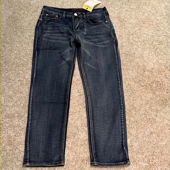Men’s Fashion Straight Leg Denim Jeans, Size 32, Medium Wash, NWT NEW WITH TAGS - Picture 1 of 15